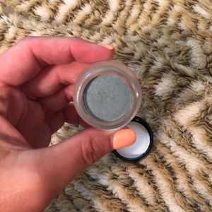 Younique Splurge Cream Shadow, brand new no box